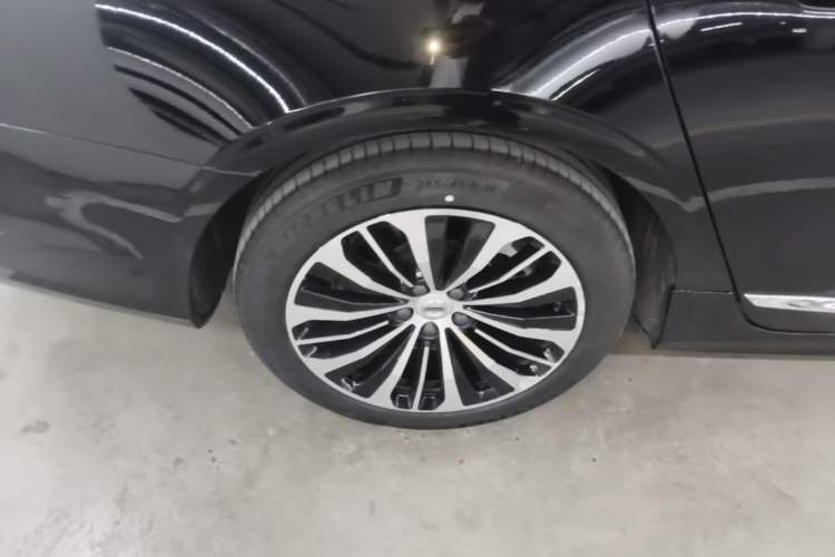 Used Volvo S90 2024 B5 Zhiyi Luxury Edition Right Rear Wheel Hub