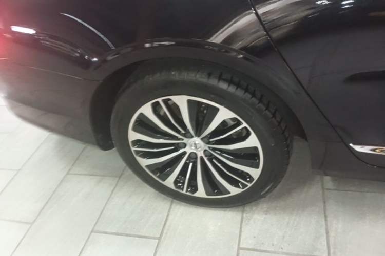 Used Volvo S90 2024 B5 Zhiyi Luxury Edition Right Rear Wheel Hub