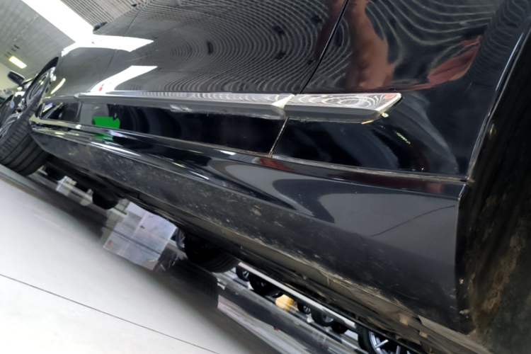 Used Volvo S90 2024 B5 Zhiyuan Luxury Edition Right Side Sill