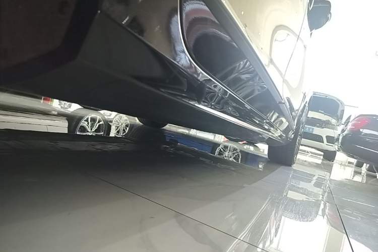 Used Volvo S90 2024 B5 Zhiyi Luxury Edition Right Side Sill