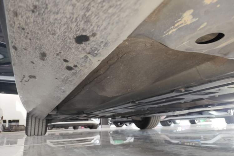 Used Volvo S90 2024 B5 Zhiyi Luxury Edition Right Side Sill