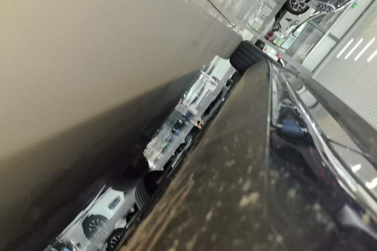 Used Volvo S90 2024 B5 Zhiyi Luxury Edition Right Side Sill
