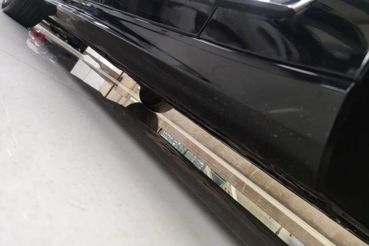 Used Volvo S90 2024 B5 Zhiyi Luxury Edition Right Side Sill