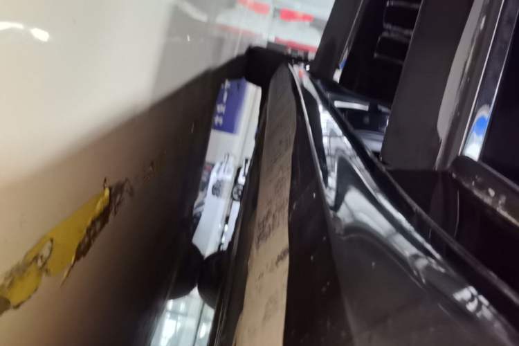 Used Volvo S90 2024 B5 Zhiyi Luxury Edition Right Side Sill