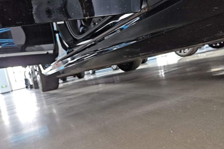 Used Volvo S90 2024 B5 Zhiyuan Luxury Edition Right Side Sill