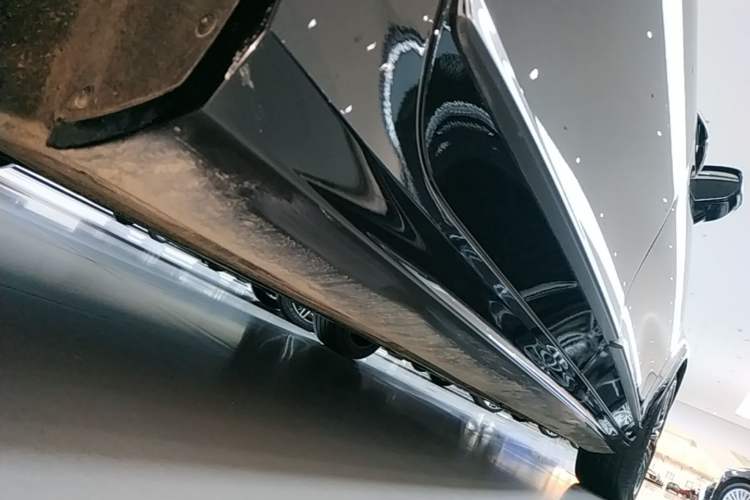 Used Volvo S90 2024 B5 Zhiyi Luxury Edition Right Side Sill