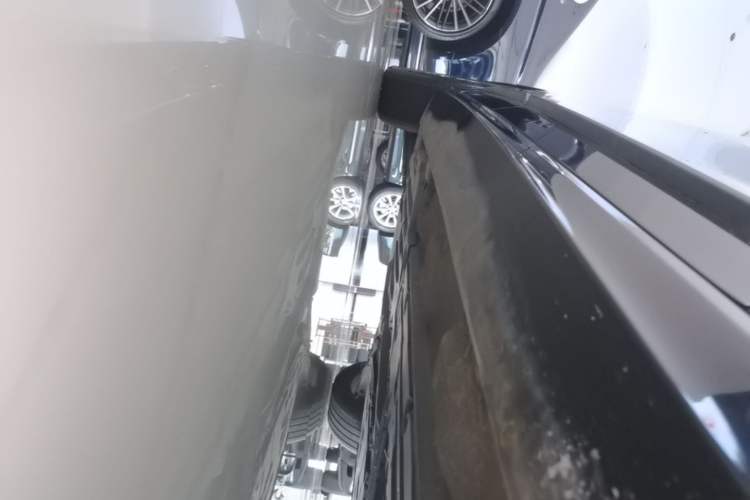 Used Volvo S90 2024 B5 Zhiyi Luxury Edition Right Side Sill