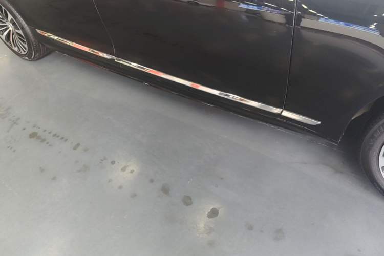 Used Volvo S90 2024 B5 Zhiyi Luxury Edition Right Side Sill