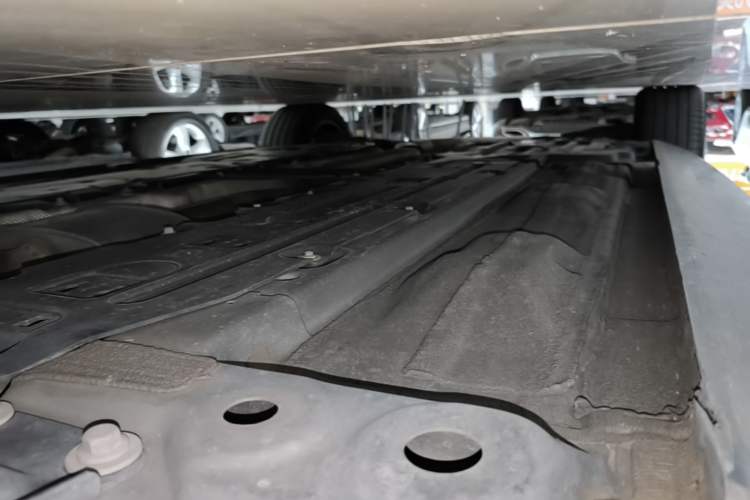 Used Volvo S90 2024 B5 Zhiyi Luxury Edition Right Side Sill