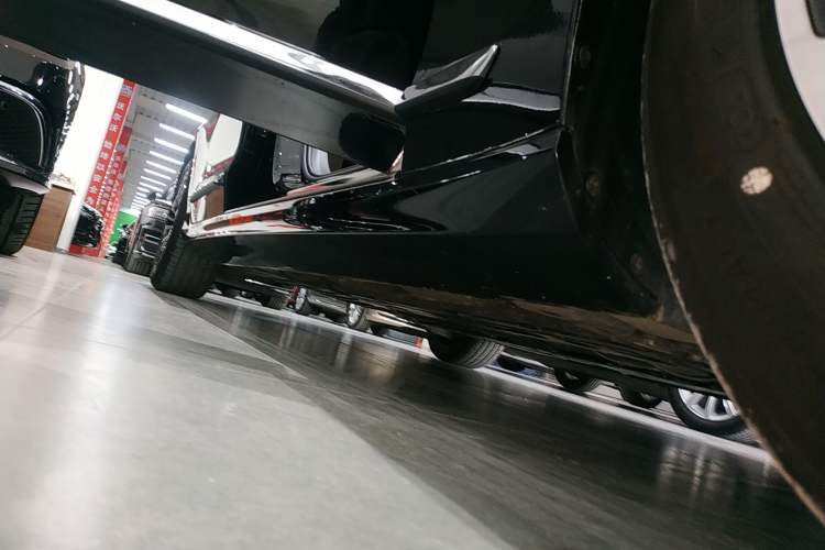 Used Volvo S90 2024 B5 Zhiyi Luxury Edition Right Side Sill