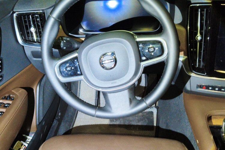Used Volvo S90 2024 B5 Zhiyi Luxury Edition Steering Wheel