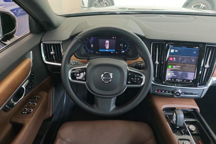 Used Volvo S90 2024 B5 Zhiyi Luxury Edition Steering Wheel