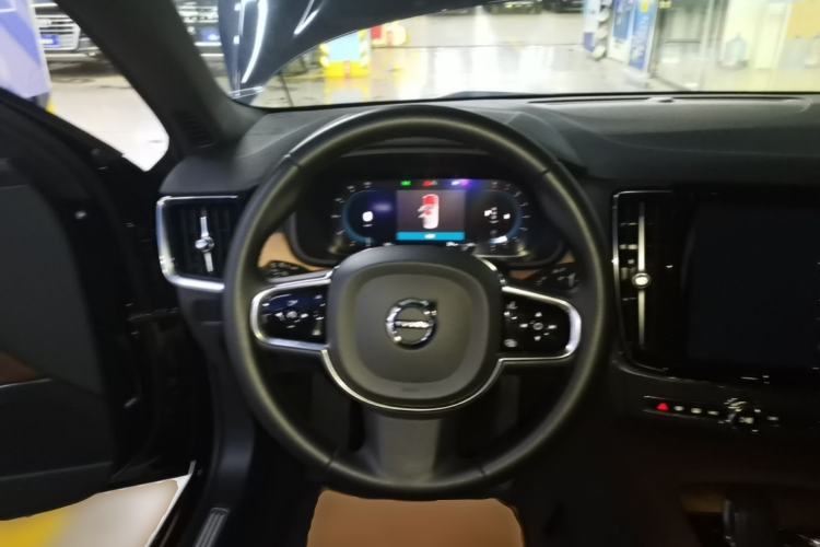 Used Volvo S90 2024 B5 Zhiyi Luxury Edition Steering Wheel