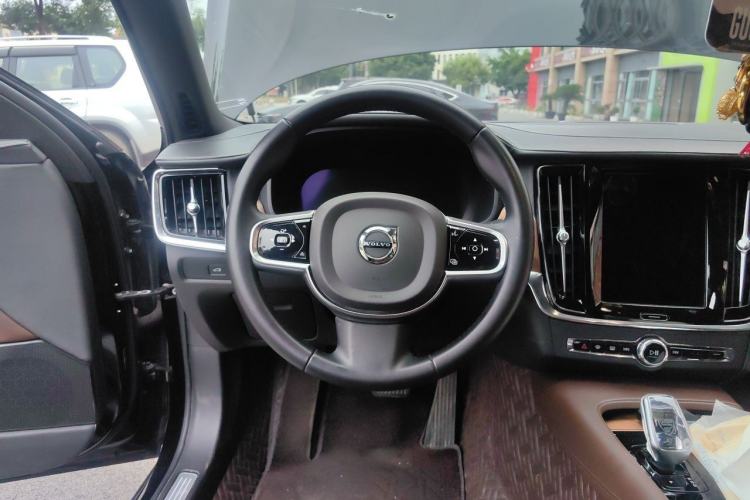Used Volvo S90 2024 B5 Zhiyi Luxury Edition Steering Wheel