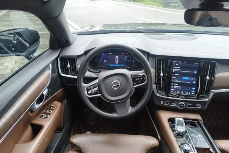 Used Volvo S90 2024 B5 Zhiyuan Luxury Edition Steering Wheel