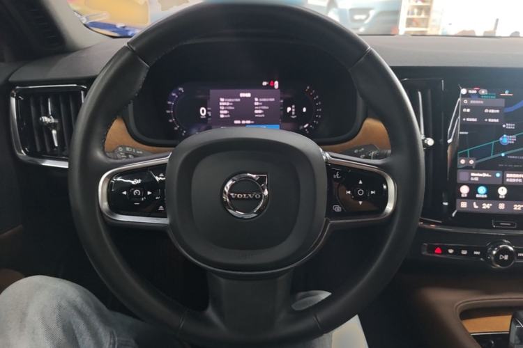 Used Volvo S90 2024 B5 Zhiyi Luxury Edition Steering Wheel