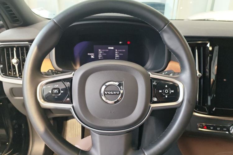 Used Volvo S90 2024 B5 Zhiyi Luxury Edition Steering Wheel
