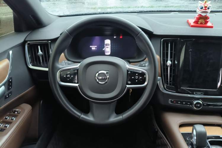 Used Volvo S90 2024 B5 Zhiyi Luxury Edition Steering Wheel