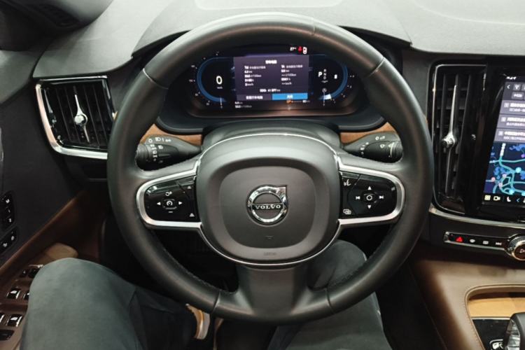 Used Volvo S90 2024 B5 Zhiyi Luxury Edition Steering Wheel