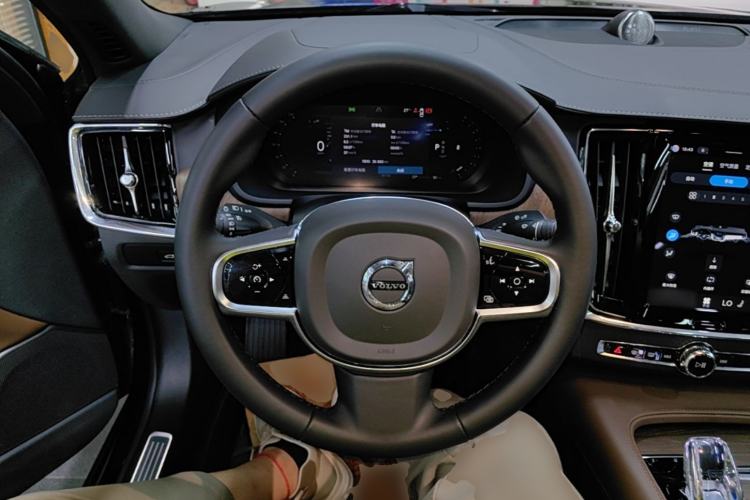 Used Volvo S90 2024 B5 Zhiyuan Luxury Edition Steering Wheel