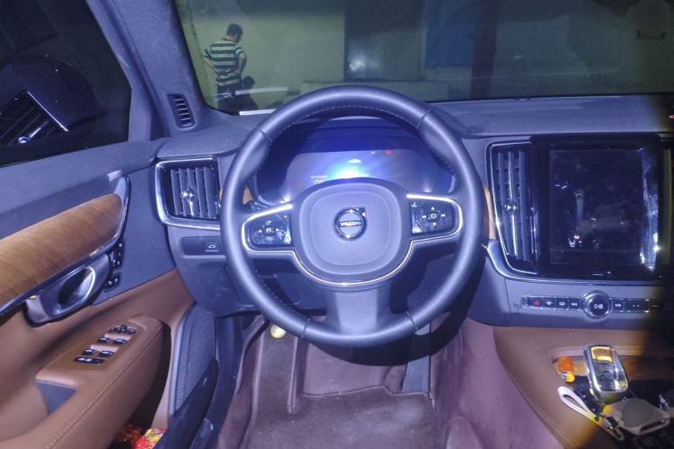 Used Volvo S90 2024 B5 Zhiyi Luxury Edition Steering Wheel