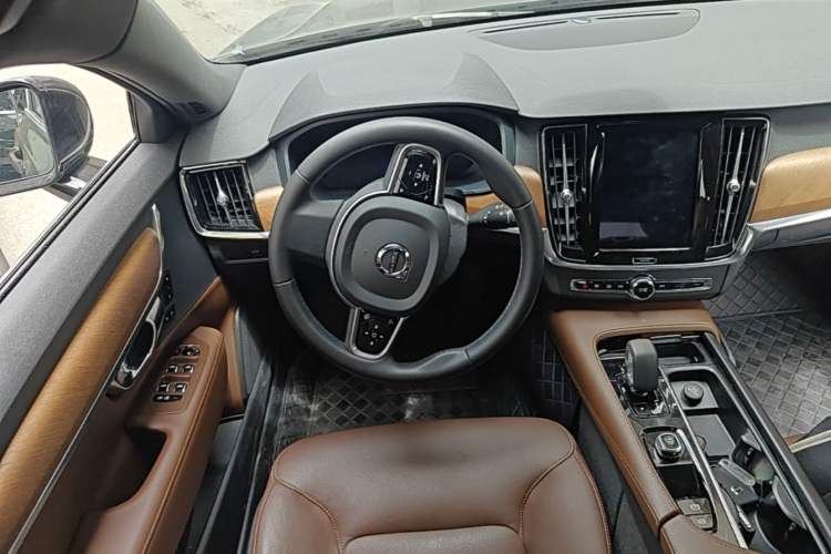Used Volvo S90 2024 B5 Zhiyi Luxury Edition Steering Wheel