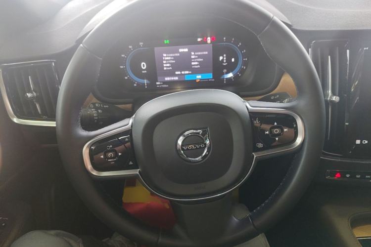 Used Volvo S90 2024 B5 Zhiyi Luxury Edition Steering Wheel