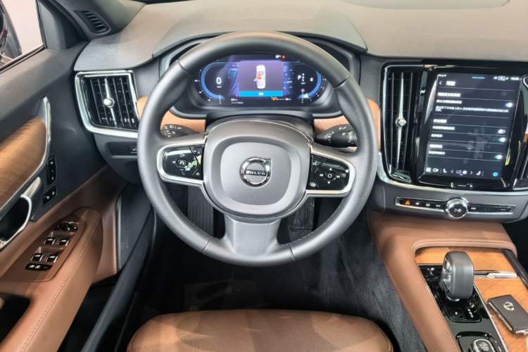 Used Volvo S90 2024 B5 Zhiyi Luxury Edition Steering Wheel