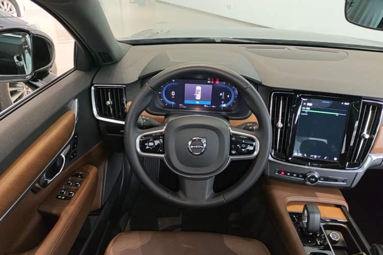 Used Volvo S90 2024 B5 Zhiyi Luxury Edition Steering Wheel