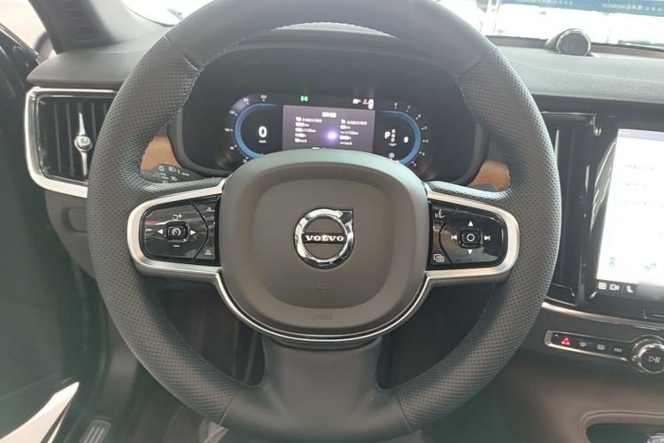 Used Volvo S90 2024 B5 Zhiyi Luxury Edition Steering Wheel