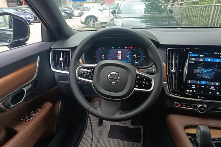 Used Volvo S90 2024 B5 Zhiyi Luxury Edition Steering Wheel
