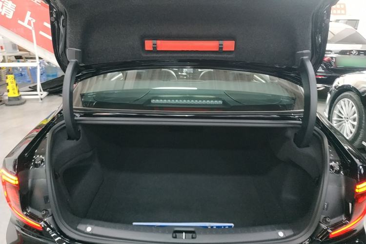 Used Volvo S90 2024 B5 Zhiyi Luxury Edition Trunk