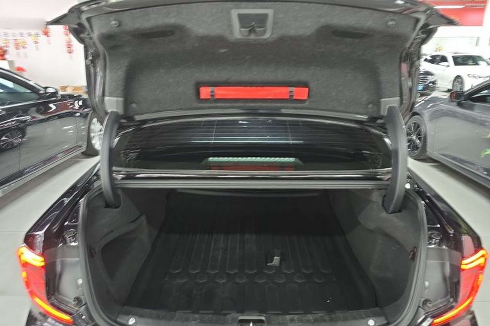 Used Volvo S90 2024 B5 Zhiyi Luxury Edition Trunk