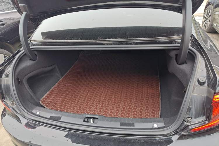 Used Volvo S90 2024 B5 Luxury Smart Edition Trunk