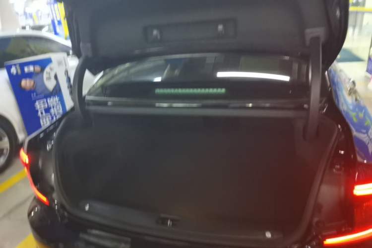 Used Volvo S90 2024 B5 Zhiyi Luxury Edition Trunk