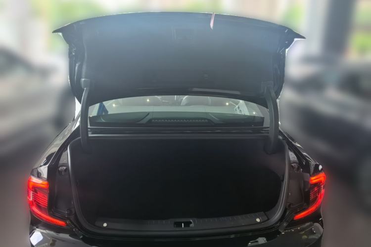 Used Volvo S90 2024 B5 Zhiyi Luxury Edition Trunk
