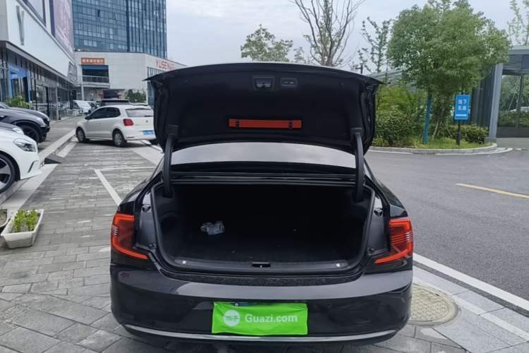 Used Volvo S90 2024 B5 Zhiyuan Luxury Edition Trunk