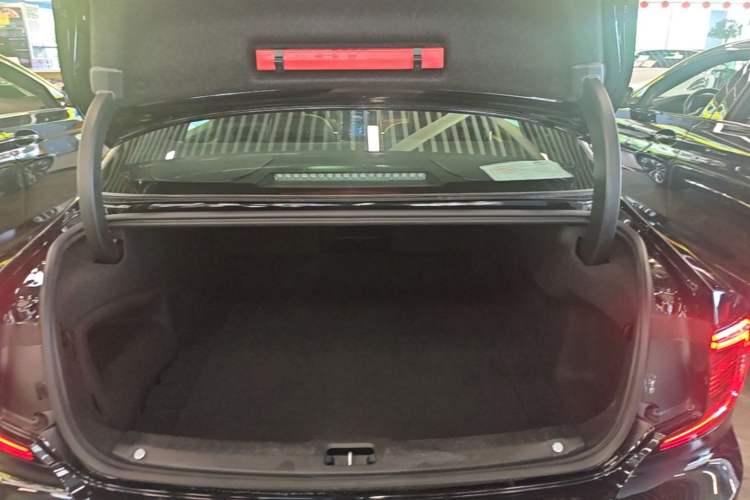 Used Volvo S90 2024 B5 Zhiyi Luxury Edition Trunk
