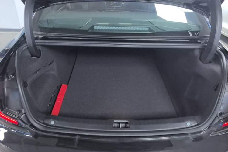 Used Volvo S90 2024 B5 Zhiyi Luxury Edition Trunk