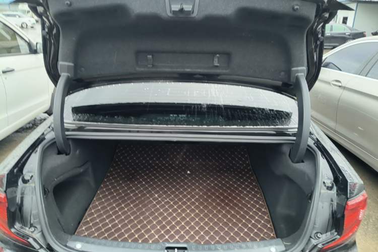 Used Volvo S90 2024 B5 Zhiyi Luxury Edition Trunk