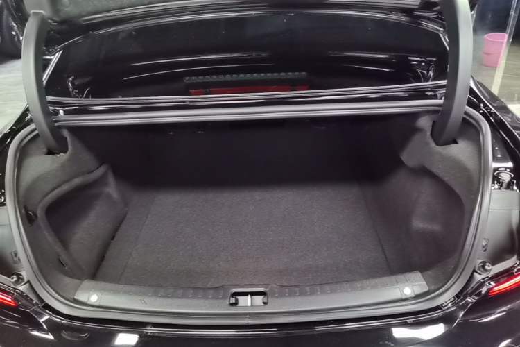 Used Volvo S90 2024 B5 Luxury Smart Edition Trunk