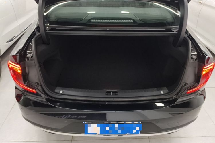 Used Volvo S90 2024 B5 Zhiyi Luxury Edition Trunk