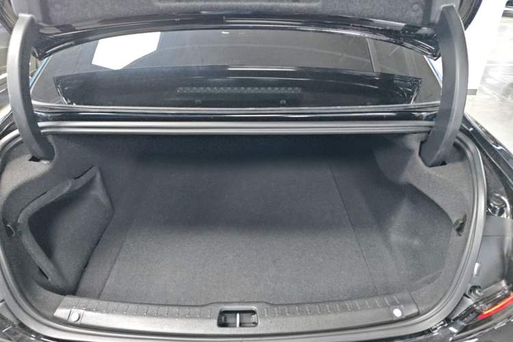 Used Volvo S90 2024 B5 Zhiyuan Luxury Edition Trunk
