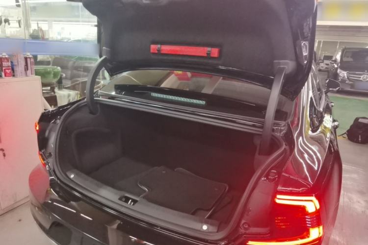 Used Volvo S90 2024 B5 Zhiyi Luxury Edition Trunk