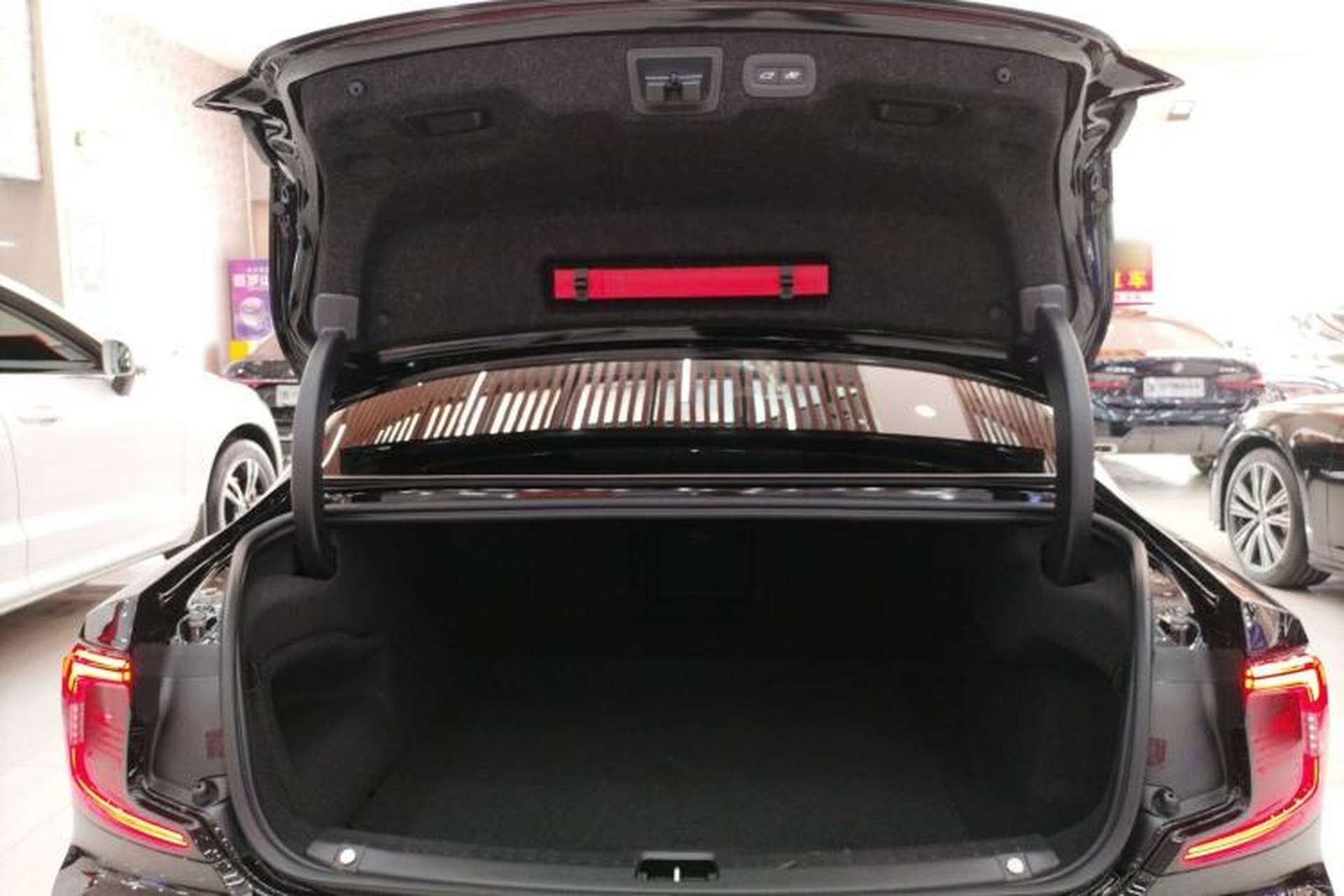 Used Volvo S90 2024 B5 Zhiyuan Luxury Edition Trunk