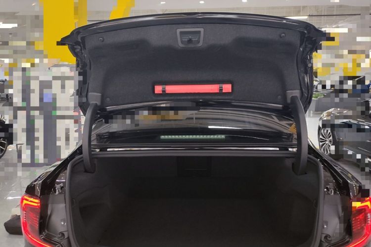 Used Volvo S90 2024 B5 Zhiyi Luxury Edition Trunk