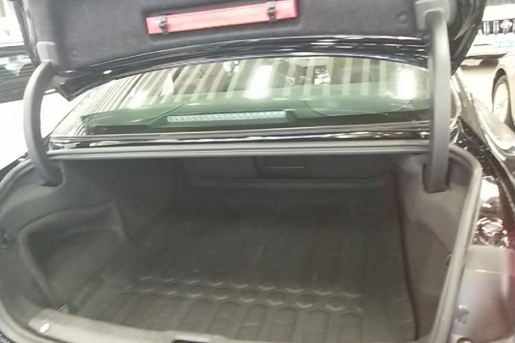 Used Volvo S90 2024 B5 Zhiyi Luxury Edition Trunk