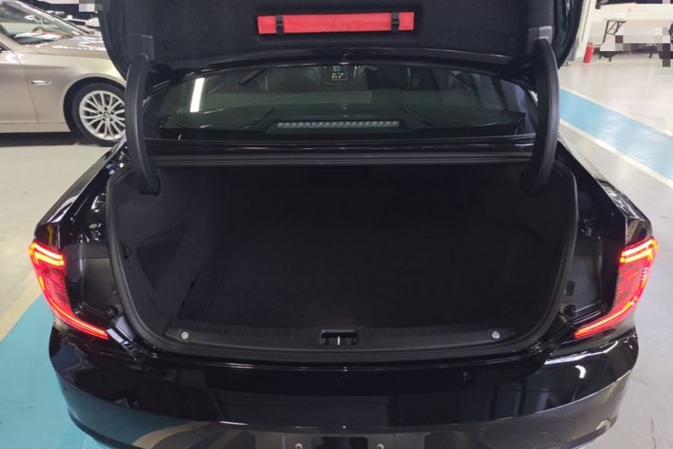 Used Volvo S90 2024 B5 Zhiyi Luxury Edition Trunk