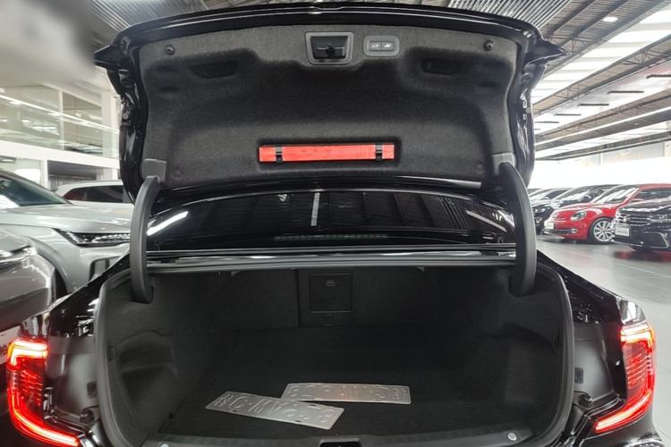 Used Volvo S90 2024 B5 Zhiyuan Luxury Edition Trunk