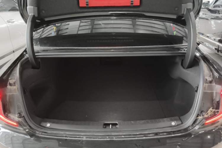 Used Volvo S90 2024 B5 Zhiyuan Luxury Edition Trunk